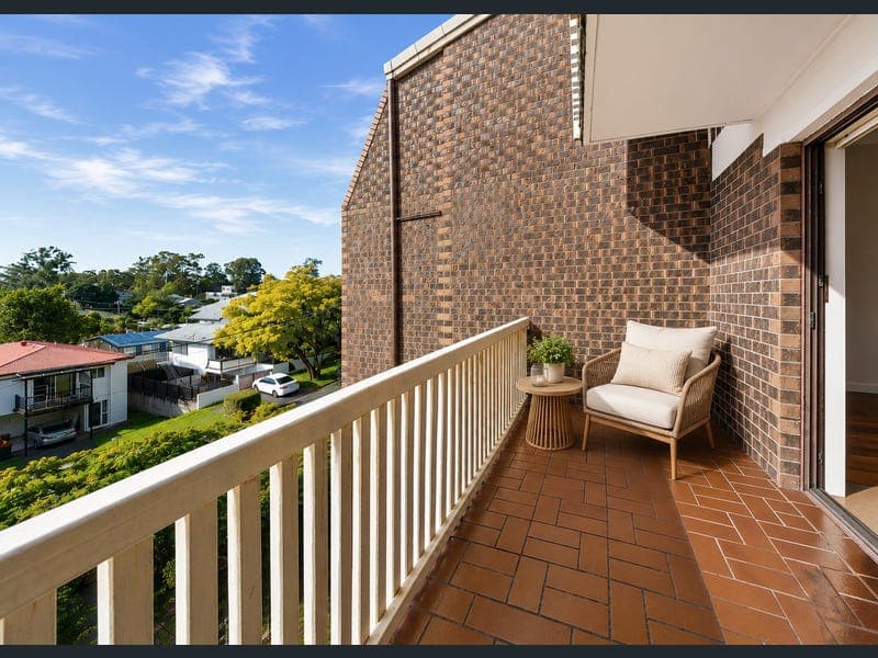 7/77 Warren Street, St Lucia — photo 1 of 3