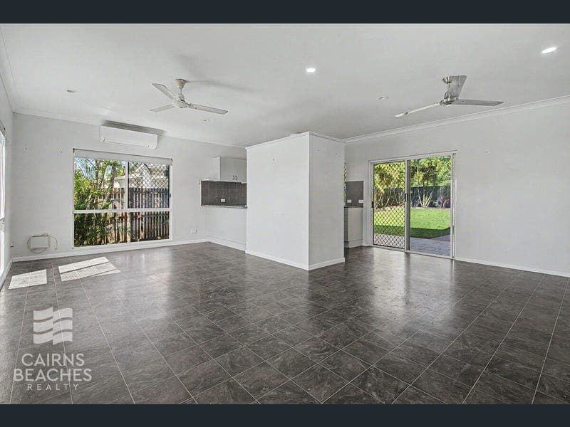 2 Whale Close, Kewarra Beach — photo 1 of 5