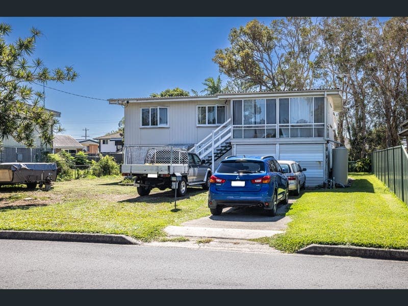 29 Elcata Avenue, Bellara — photo 1 of 2