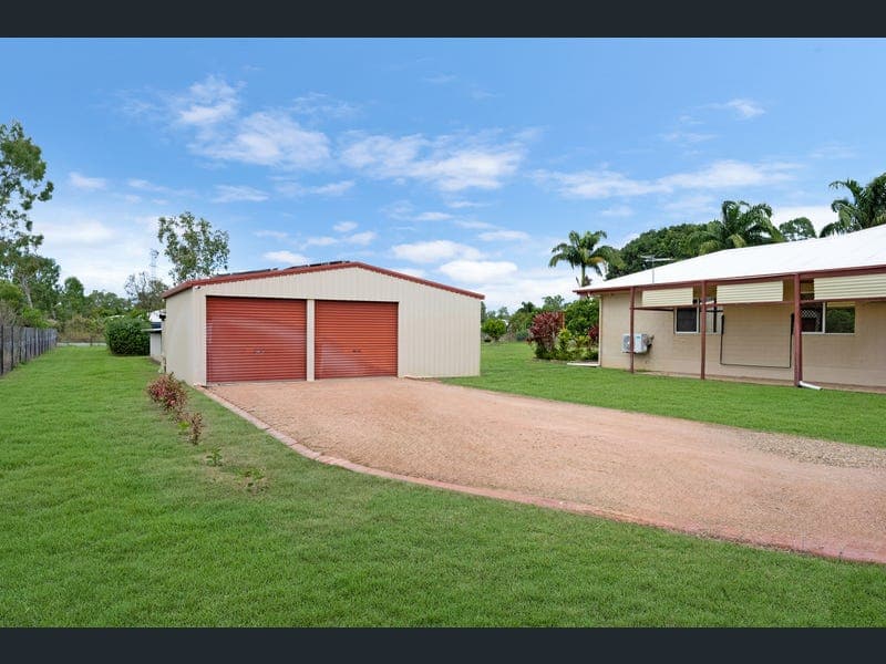 9 Caspian Court, Kelso — photo 1 of 5