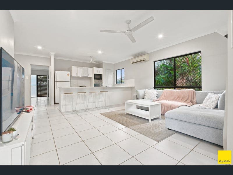 4 Mcsweeney Crescent, Gordonvale — photo 1 of 5