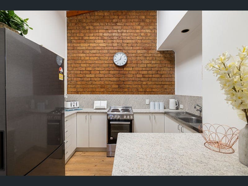 4/59 Kitchener Street, South Toowoomba — photo 1 of 5