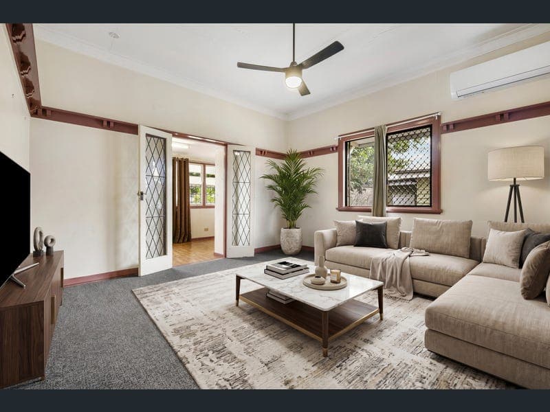 28 Clark St, South Toowoomba — photo 1 of 5