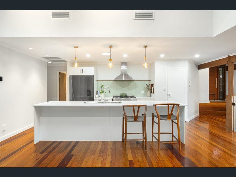 98 Avocado Street, Elanora — photo 1 of 5