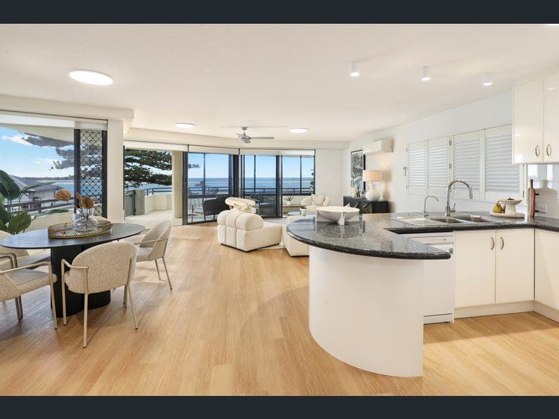 1/82 Esplanade, Golden Beach — photo 1 of 5