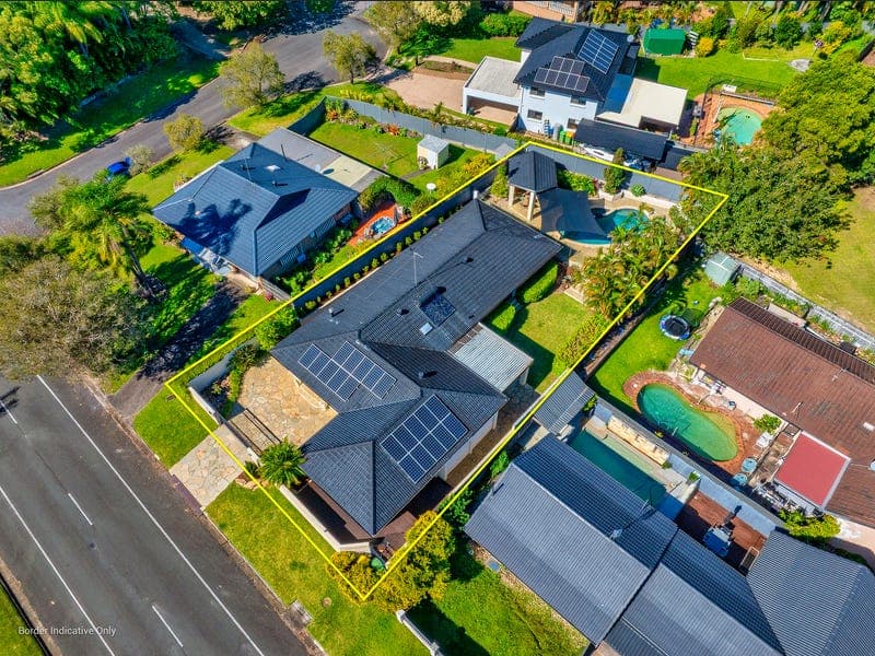 14 Tyalla Drive, Ashmore — photo 1 of 5