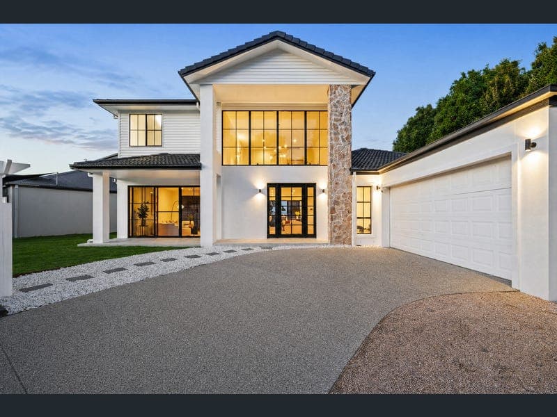 74 Harrier Drive, Burleigh Waters — photo 1 of 5