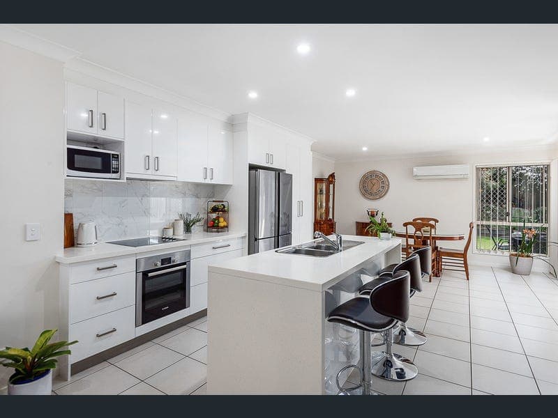 7 Rebecca Circuit, Eagleby — photo 1 of 5