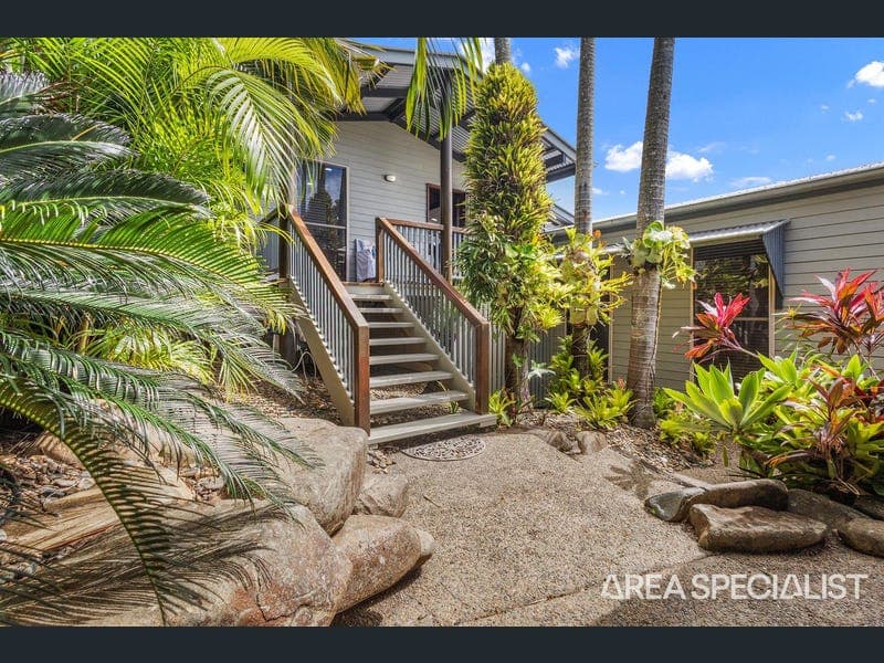 23 Pioneer Street, Glenella — photo 1 of 5