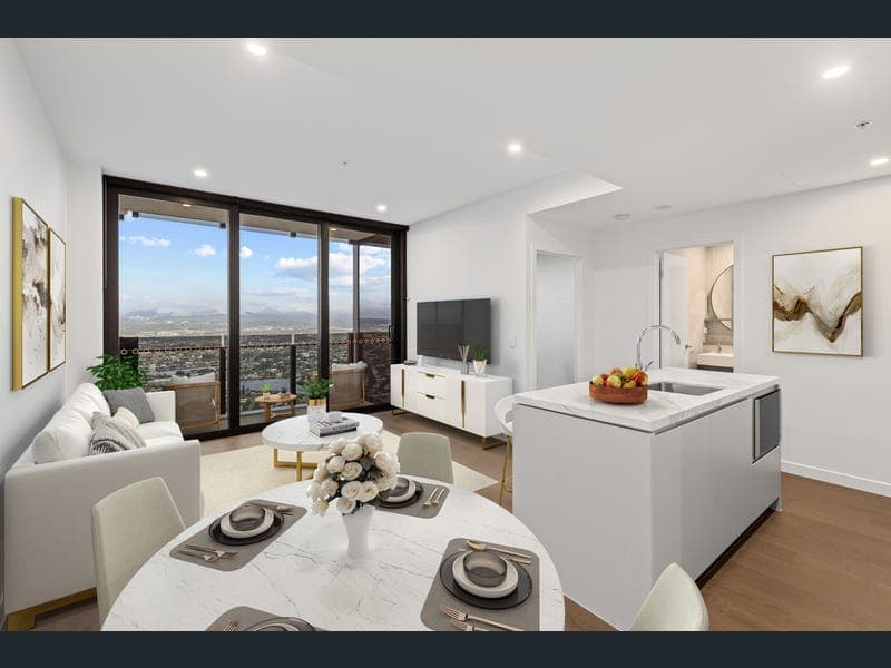 26409/16 Casino Drive, Broadbeach — photo 1 of 5