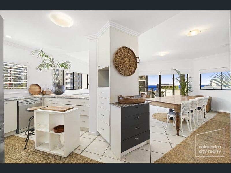 3/30 Canberra Terrace, Caloundra — photo 1 of 5
