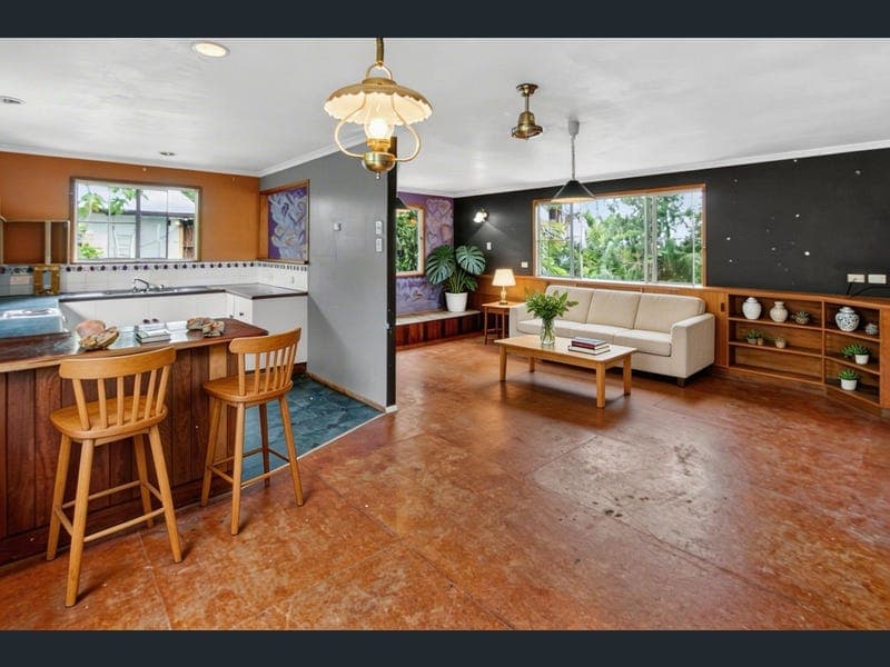 11 Bull Crescent, Bowen — photo 1 of 5