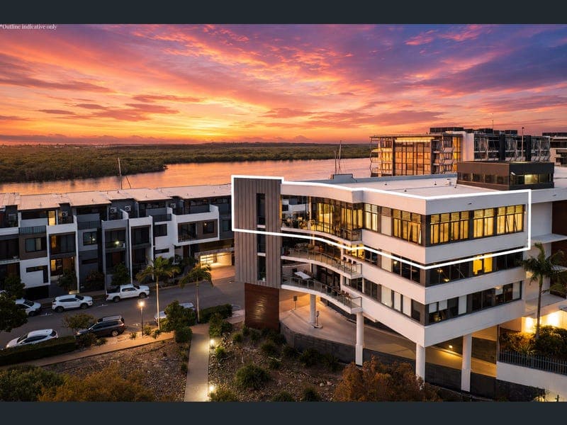 2401/1 Marina Promenade, Paradise Point — photo 1 of 5