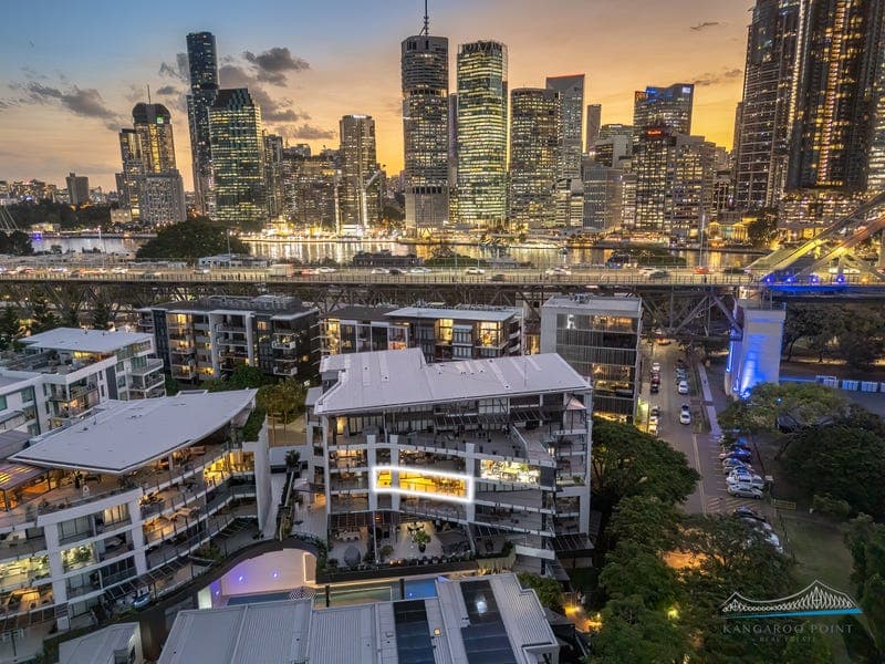 503/1 Holman Street, Kangaroo Point — photo 1 of 5