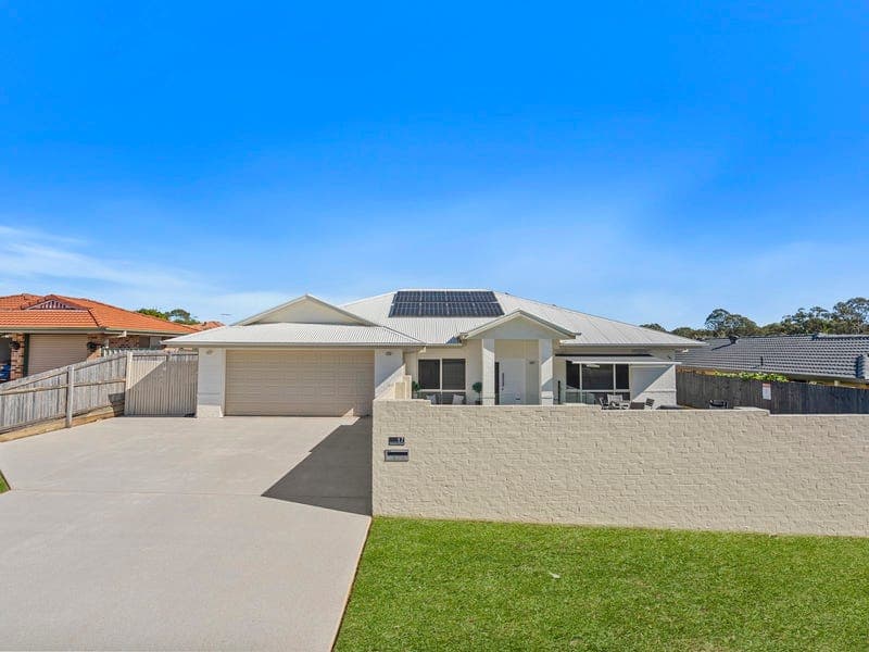 17 Marianne Street, Victoria Point — photo 1 of 5