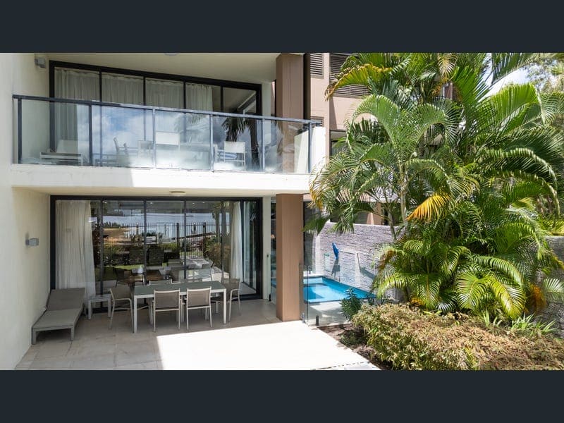 2/11 Altmann Avenue, Cannonvale — photo 1 of 5