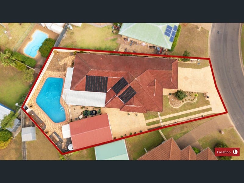 8 Markham Court, Kepnock — photo 1 of 5