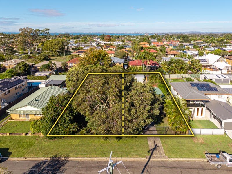 18 Armstrong Street, Clontarf — photo 1 of 5