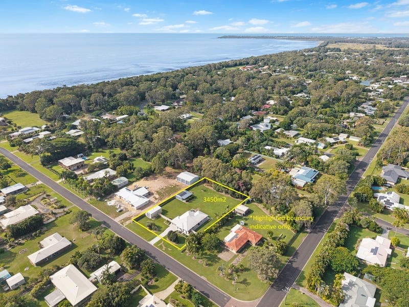 36 Meadow Drive, Dundowran Beach — photo 1 of 5