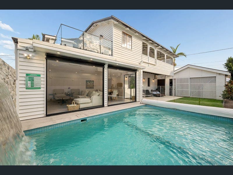 182 Appel Street, Graceville — photo 1 of 5