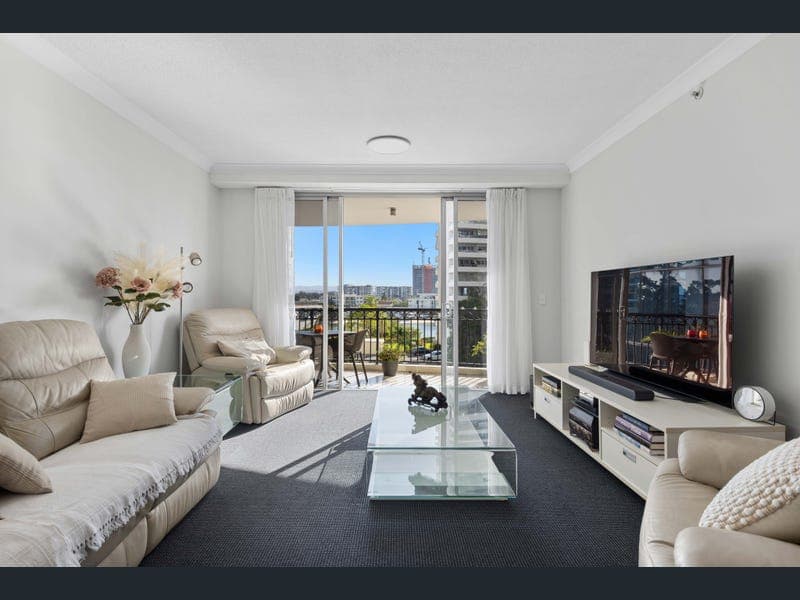 2029/23 Ferny Avenue, Surfers Paradise — photo 1 of 5