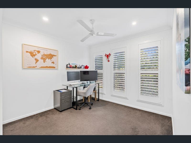 31 Kalbarrie Terrace, Thornlands — photo 1 of 5