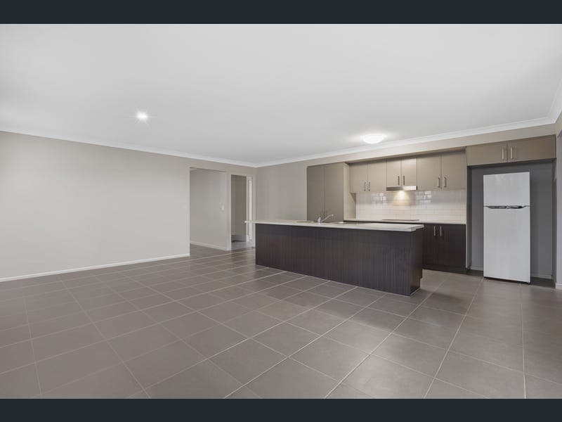 14 Gonula Crescent, Ripley — photo 1 of 5