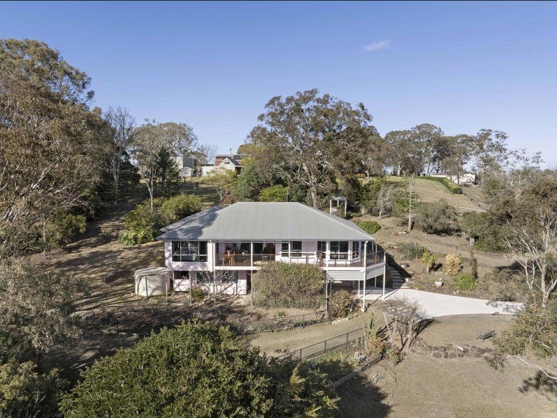 10 Hillview Court, Top Camp — photo 1 of 5
