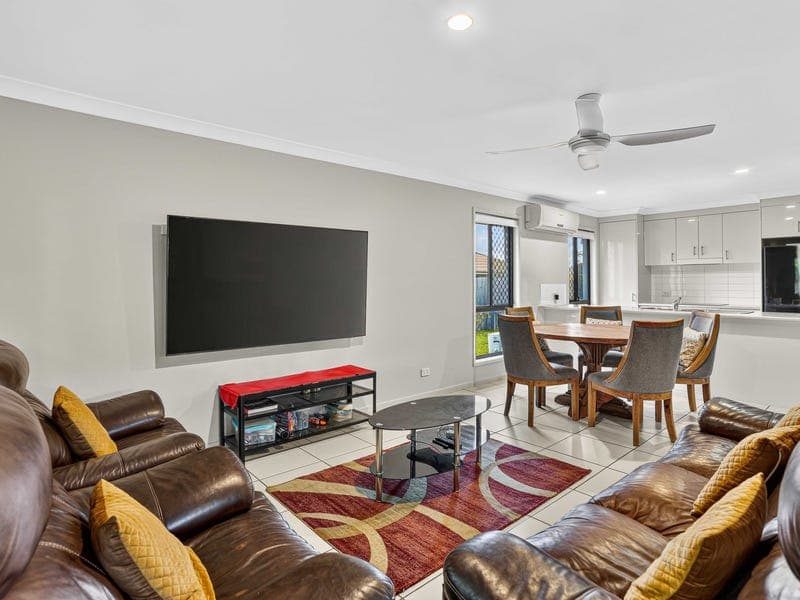 68 Wunburra Circle, Pacific Pines — photo 1 of 5