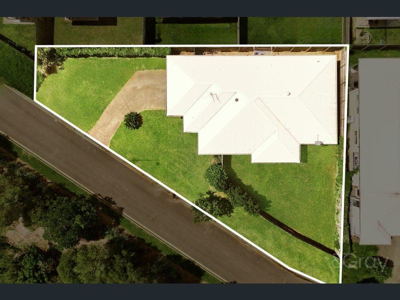66 Harvey Circuit, Griffin — photo 1 of 5