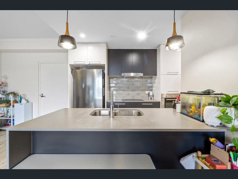 126/1-25 Parnell Boulevard, Robina — photo 1 of 5