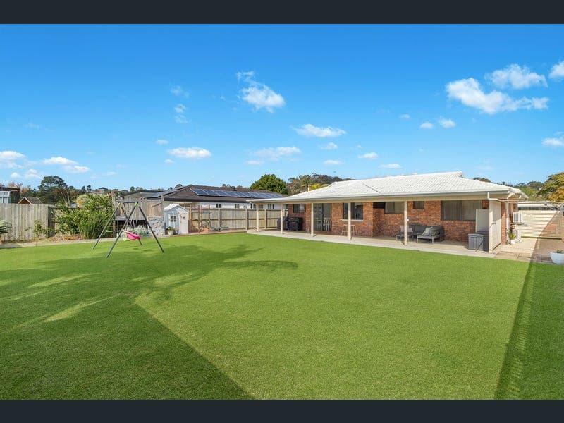 28 Avocado Street, Elanora — photo 1 of 5