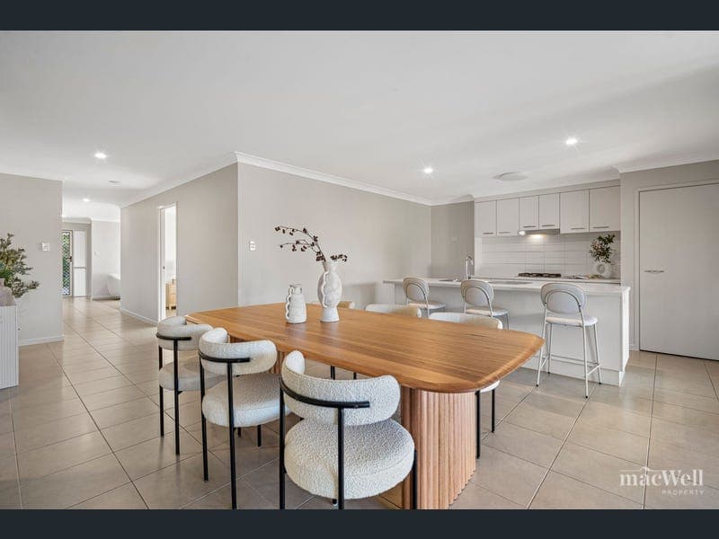 13 Whipbird Circuit, Victoria Point — photo 1 of 5