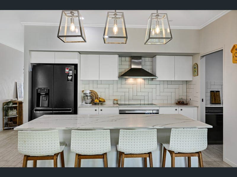 15 Esprit Cresent, Birtinya — photo 1 of 5