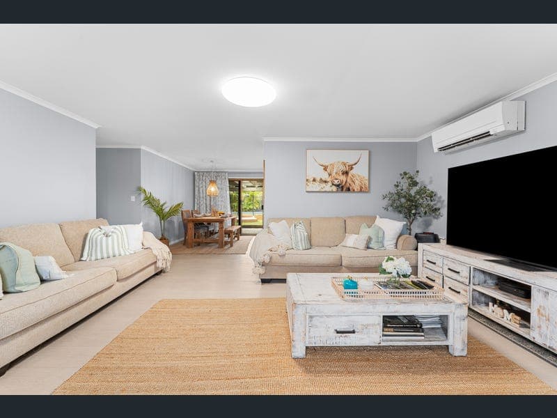 5 Caval Crescent, Deception Bay — photo 1 of 5