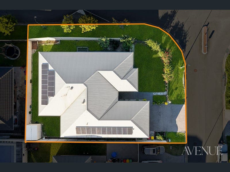 1 Goldenvale Street, Regents Park — photo 1 of 5
