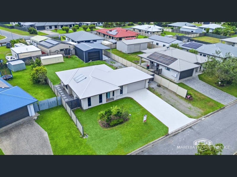 14 Mirrabook Avenue, Mareeba — photo 1 of 5