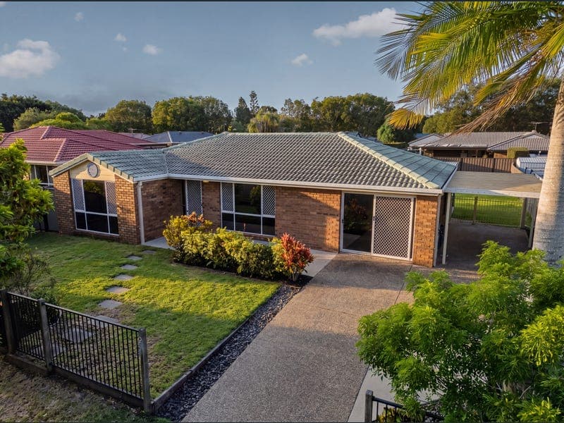 26 Burrabi Street, Bald Hills — photo 1 of 5