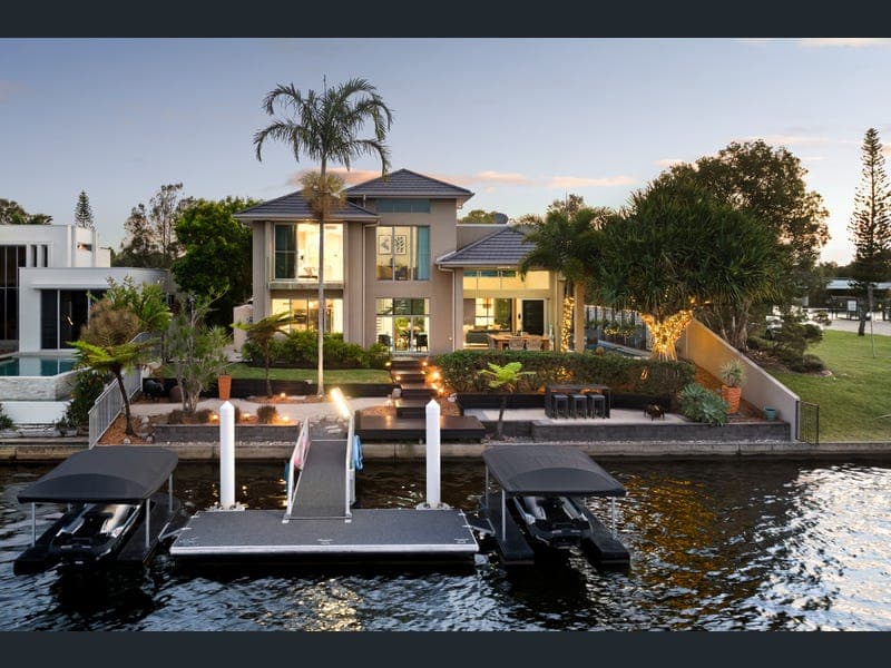 14 Columba Place, Pelican Waters — photo 1 of 5