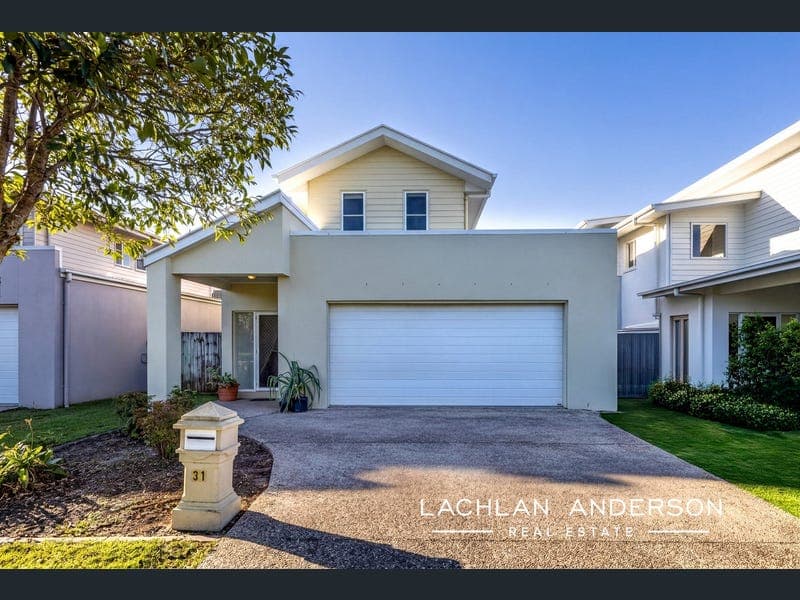 31 Kurrajong Crescent, Meridan Plains — photo 1 of 5