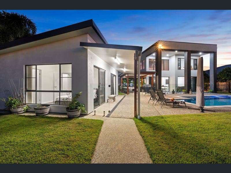 35 Lamatia Drive, Mountain Creek — photo 1 of 5