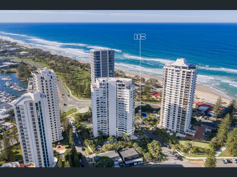 15/3 Cunningham Avenue, Main Beach — photo 1 of 5