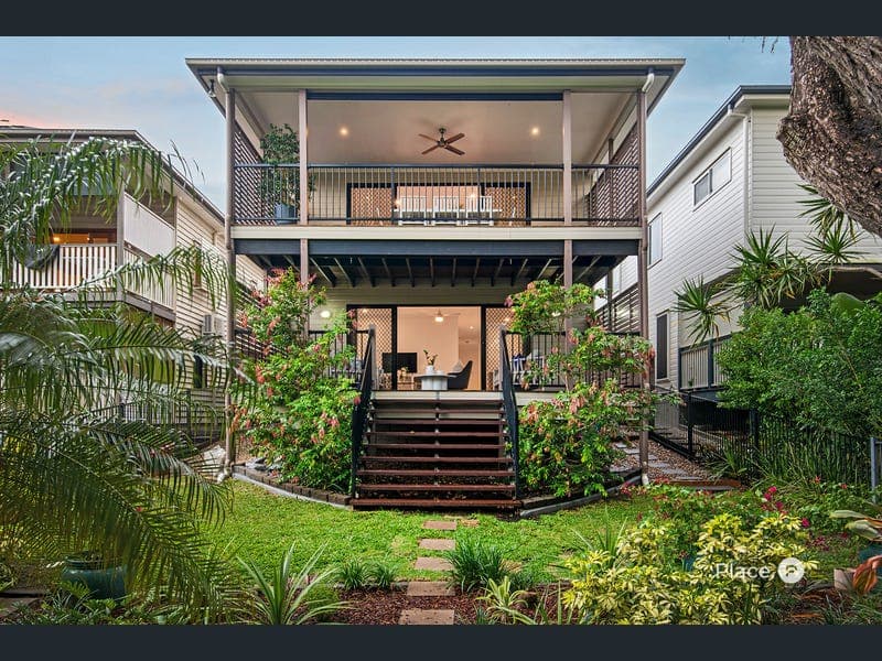 24 Park Road, Graceville — photo 1 of 5