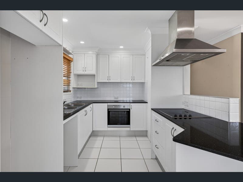 11 Monterey Avenue, Thornlands — photo 1 of 5