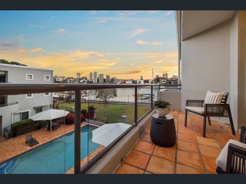 29/10 Goodwin Street, Kangaroo Point — photo 1 of 5