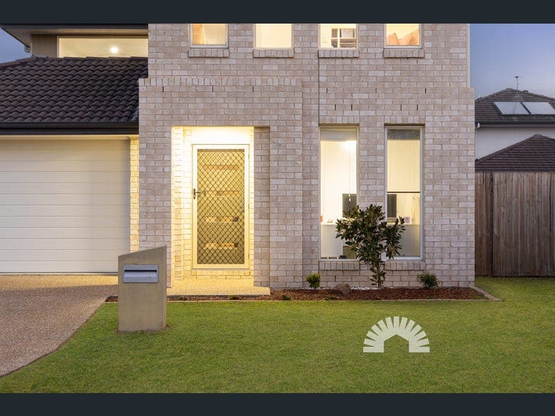 7 Native Close, Narangba — photo 1 of 5