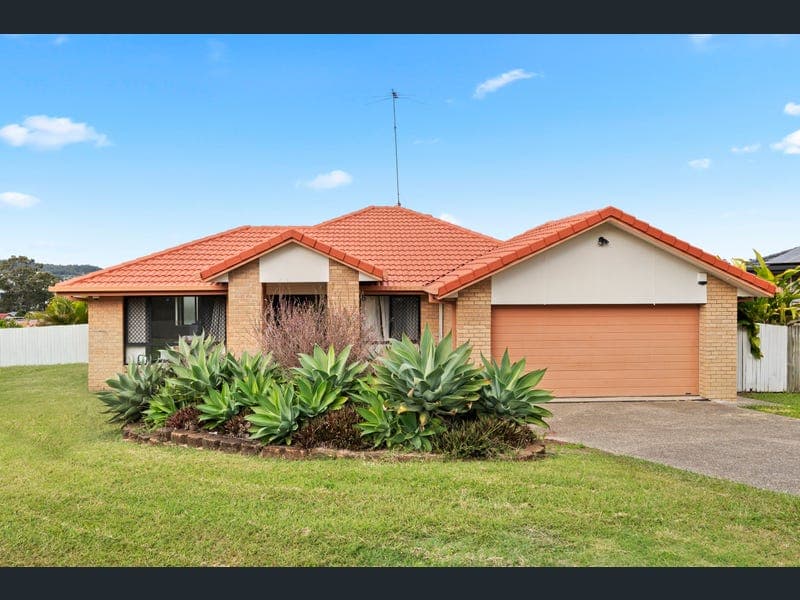 16-18 Brookvale Drive, Underwood — photo 1 of 5