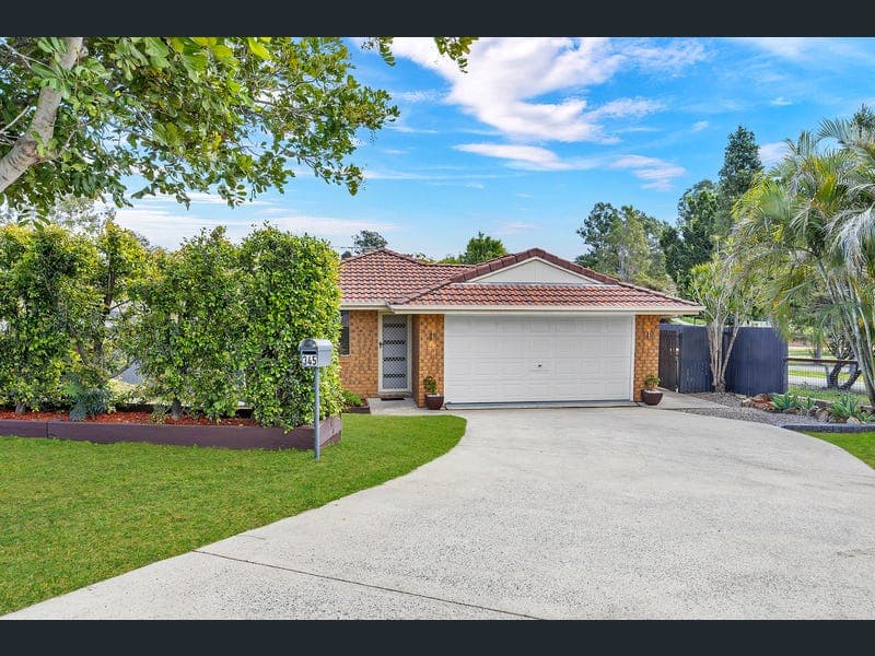 345 South Station Road, Raceview — photo 1 of 5