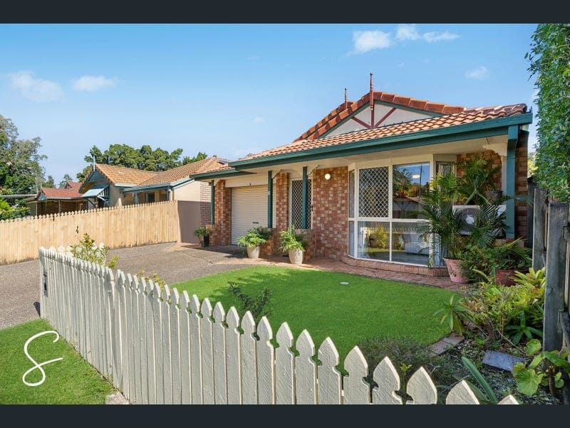 8 Appleyard Crescent, Coopers Plains — photo 1 of 5