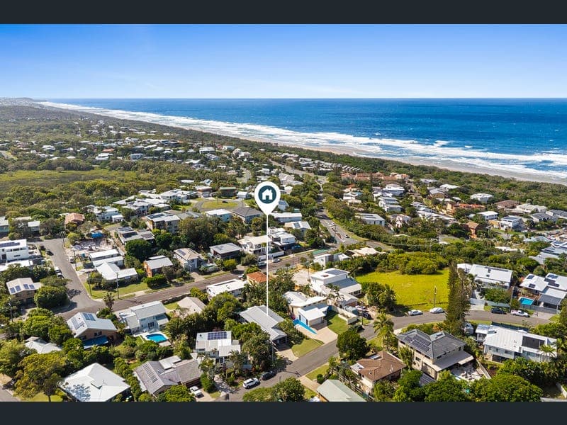 21 Parakeet Crescent, Peregian Beach — photo 1 of 5